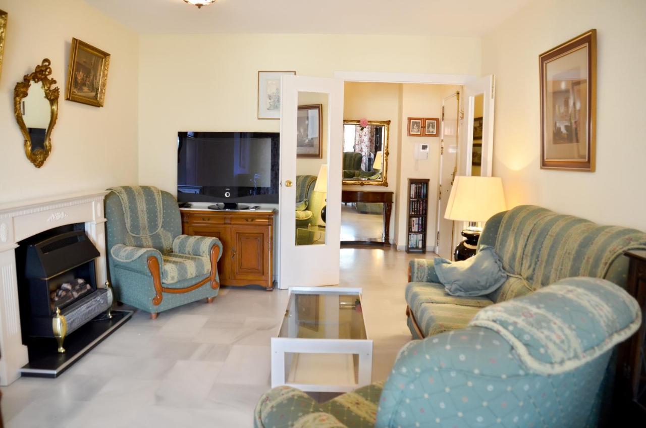 Carihuela Playa Apartment Torremolinos Exterior photo